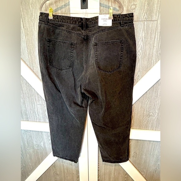 WJ2. NWT Future Collective High-Rise Overlap Waist Straight Leg Jeans 16W/18W - Picture 2 of 3